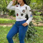 Chaqueta en cuero textil con parche