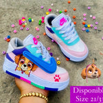 NIKE KIDS y LLAVERO